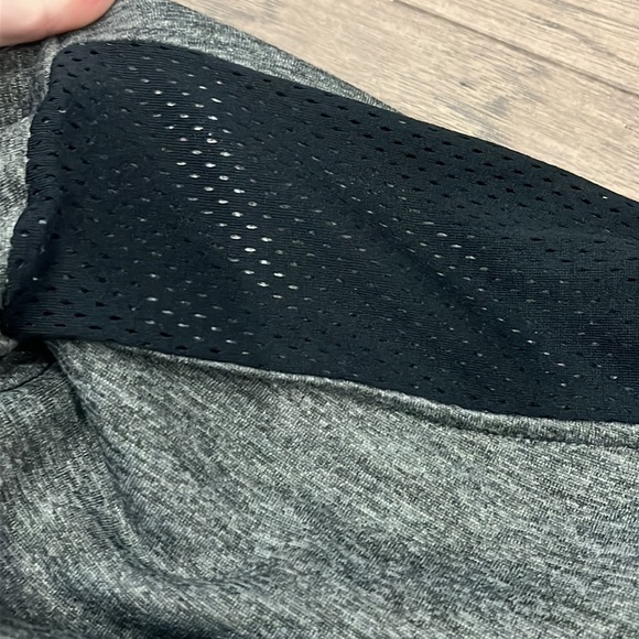 Under armour zip up sweater - Picture 5 of 7